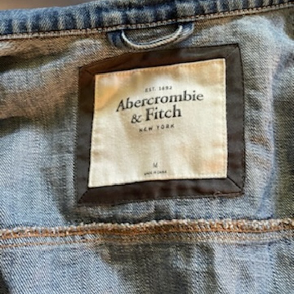 Jean jacket - Picture 2 of 5